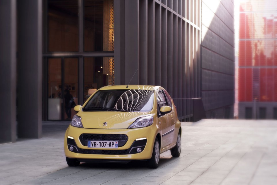 Photo Peugeot 107 Jaune Citrus - 1-001