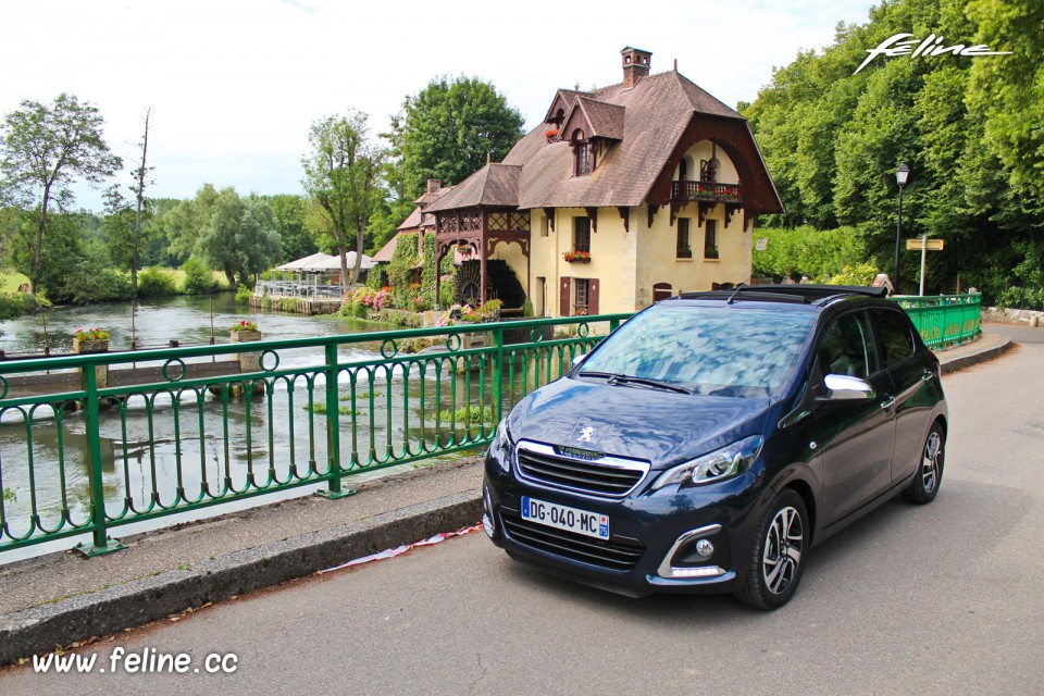 Photo essai Peugeot 108 Allure Top Bleu Smalt