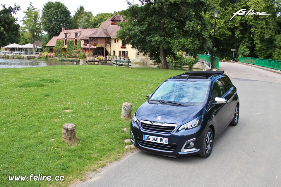 Photo essai Peugeot 108 Allure Top Bleu Smalt