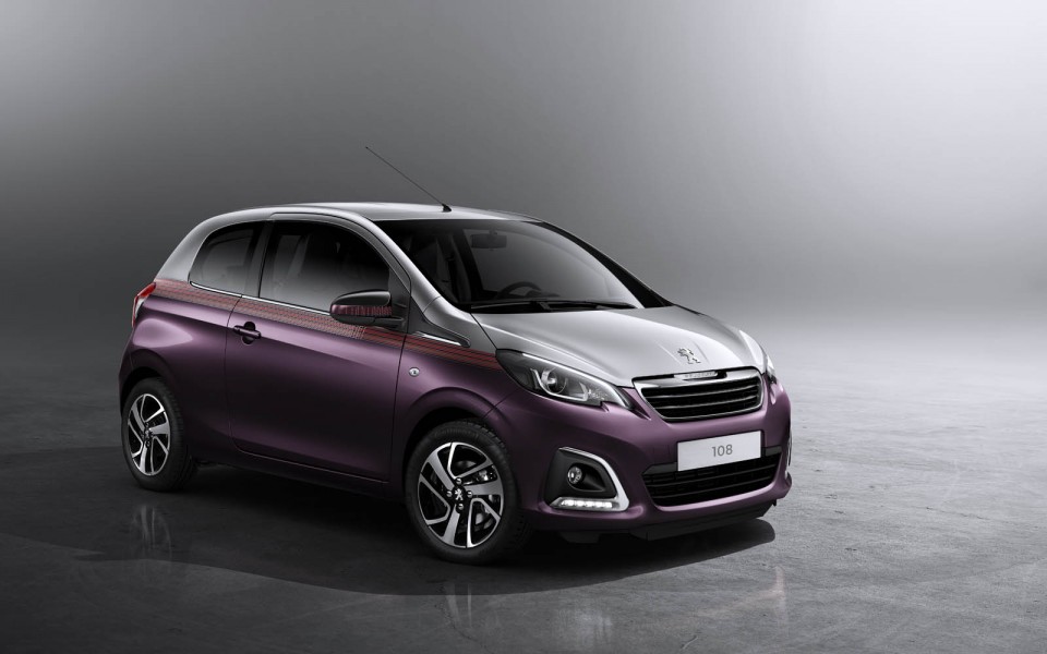 Photo Peugeot 108 bicolore Red Purple / Gris Gallium