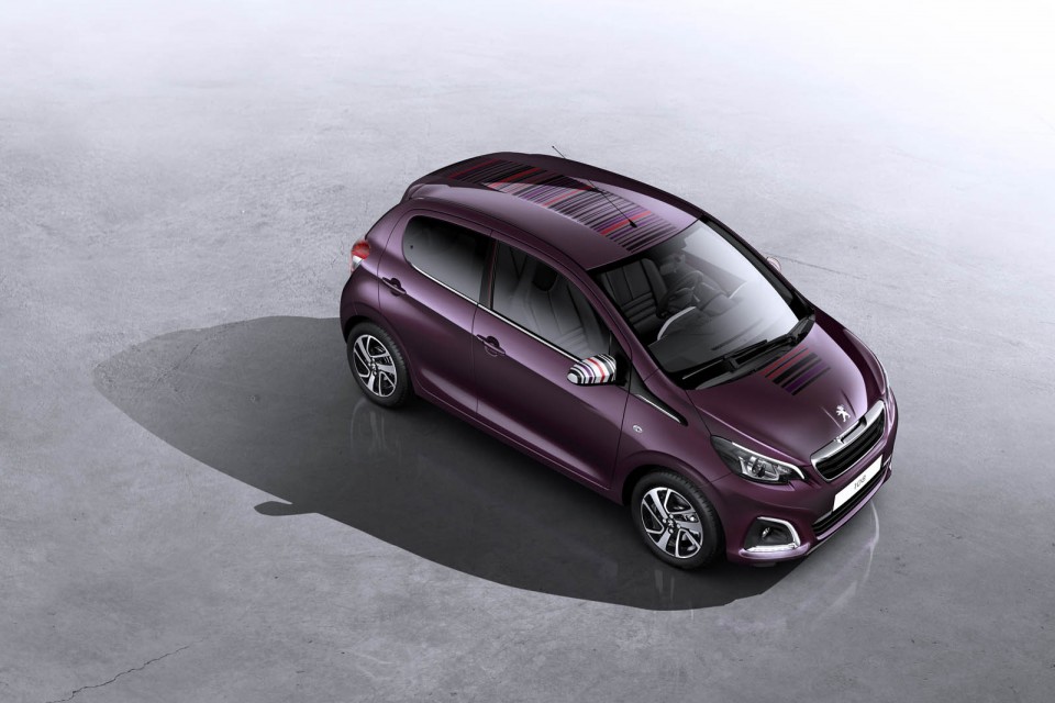 Photo Peugeot 108 violet Red Purple