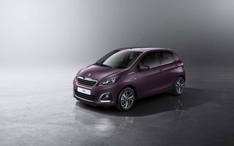 Photo Peugeot 108 Red Purple