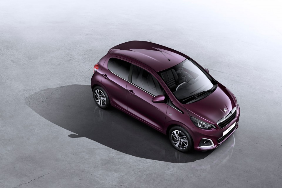 Photo officielle Peugeot 108 violet Red Purple