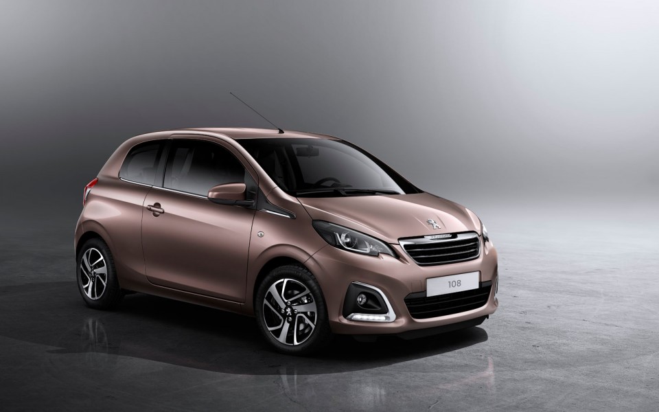 Photo Peugeot 108 3 portes Aïkinite (cuivre doré)