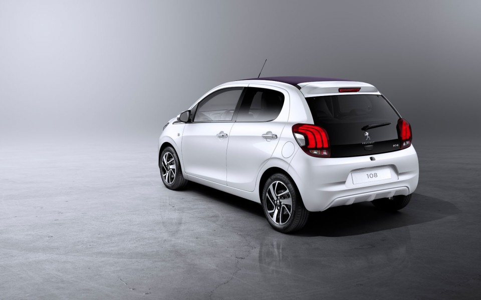 Photo Peugeot 108 Top 5 portes blanche Lipizan