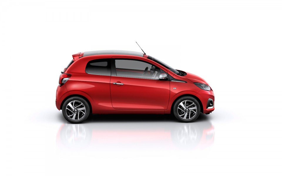 Photo Peugeot 108 Top Rouge Scarlet