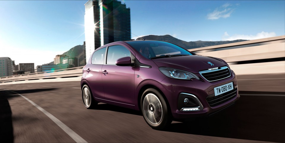 Photo Peugeot 108 Red Purple