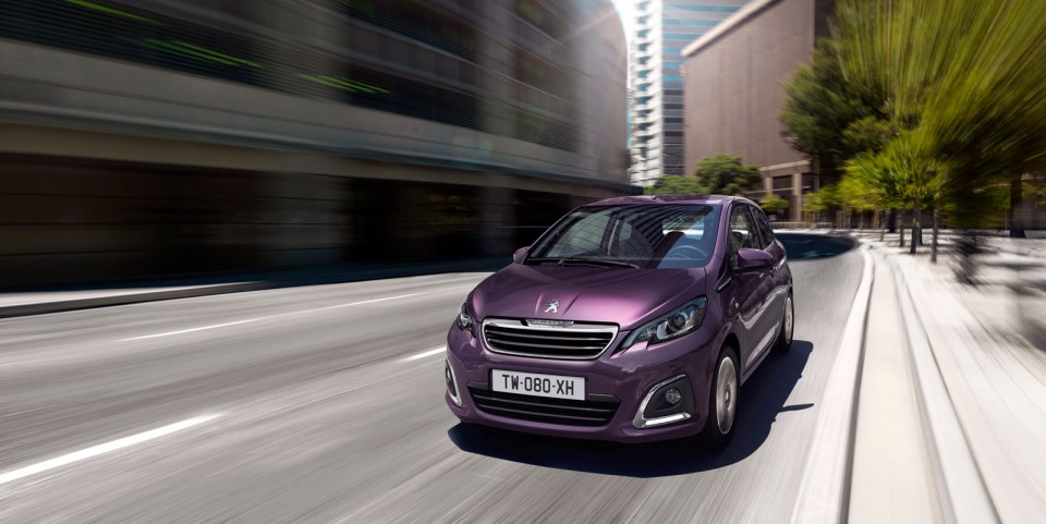 Photo Peugeot 108 Red Purple