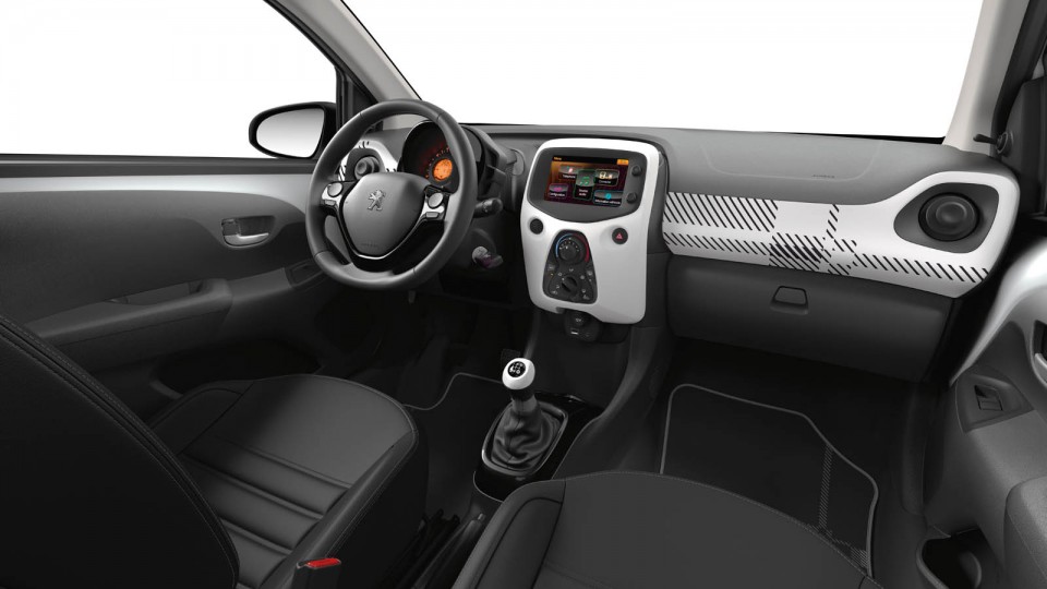 Photo thème Kilt intérieur Peugeot 108