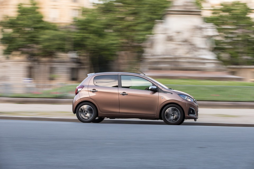 Photo dynamique Peugeot 108 Top ! Aïkinite