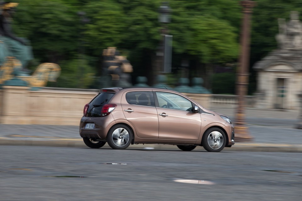Photo dynamique Peugeot 108 Top ! Aïkinite