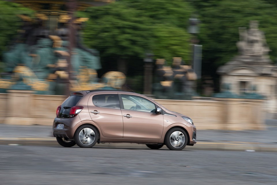 Photo dynamique Peugeot 108 Top ! Aïkinite
