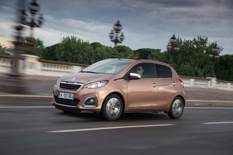 Photo dynamique Peugeot 108 Top ! Aïkinite