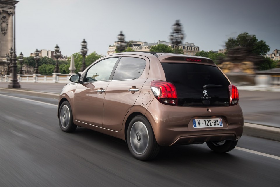 Photo dynamique Peugeot 108 Top ! Aïkinite