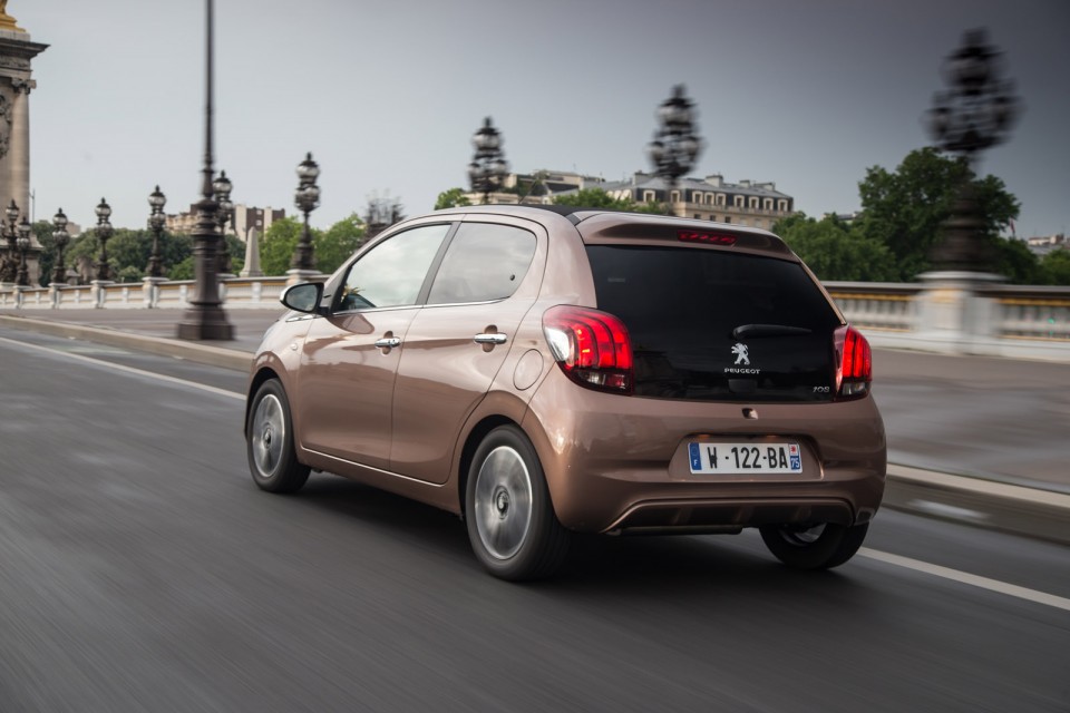Photo dynamique Peugeot 108 Top ! Aïkinite
