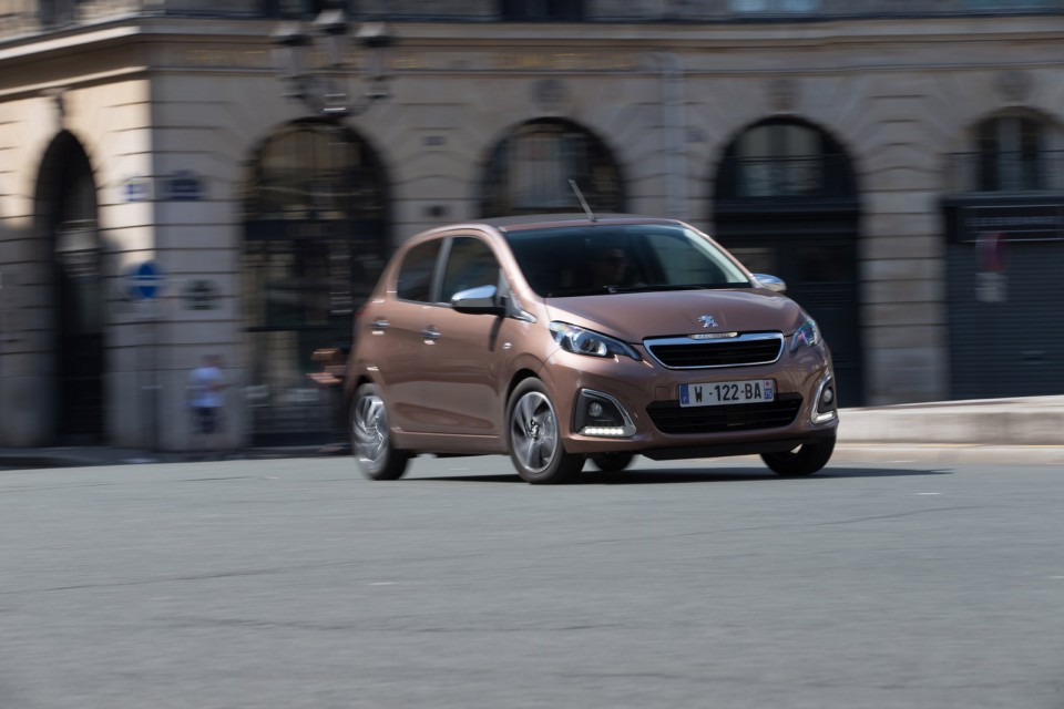 Photo dynamique Peugeot 108 Top ! Aïkinite