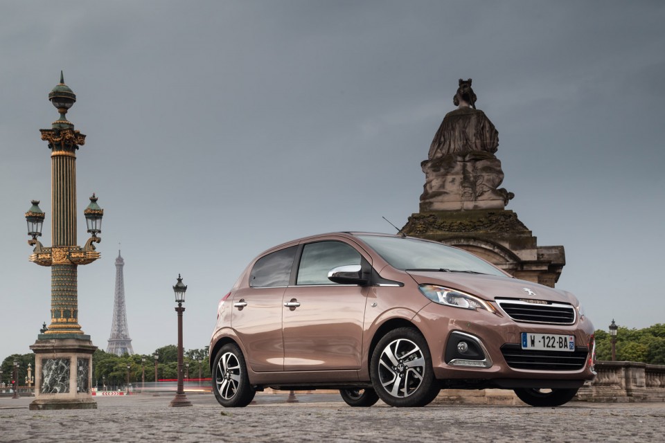 Photo statique Peugeot 108 Allure Top ! Aïkinite