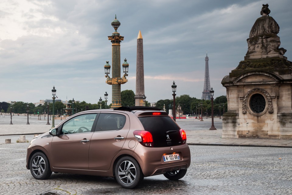 Photo statique Peugeot 108 Allure Top ! Aïkinite