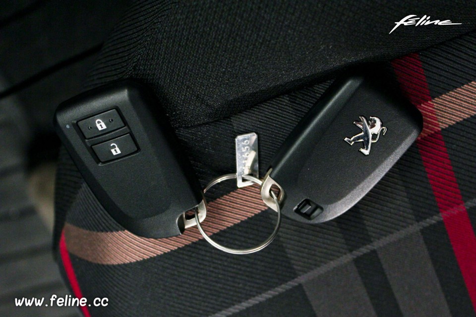 Photo clés ADML Peugeot 108 Allure Aïkinite - 1.2 VTi 82 ch