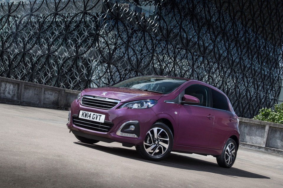 Photo Peugeot 108 Allure Red Purple (UK)