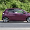 Photo dynamique Peugeot 108 Allure Red Purple (UK)