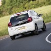 Photo dynamique Peugeot 108 Allure Top Blanc Lipizan (UK)
