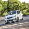 Photo dynamique Peugeot 108 Allure Top Blanc Lipizan (UK)