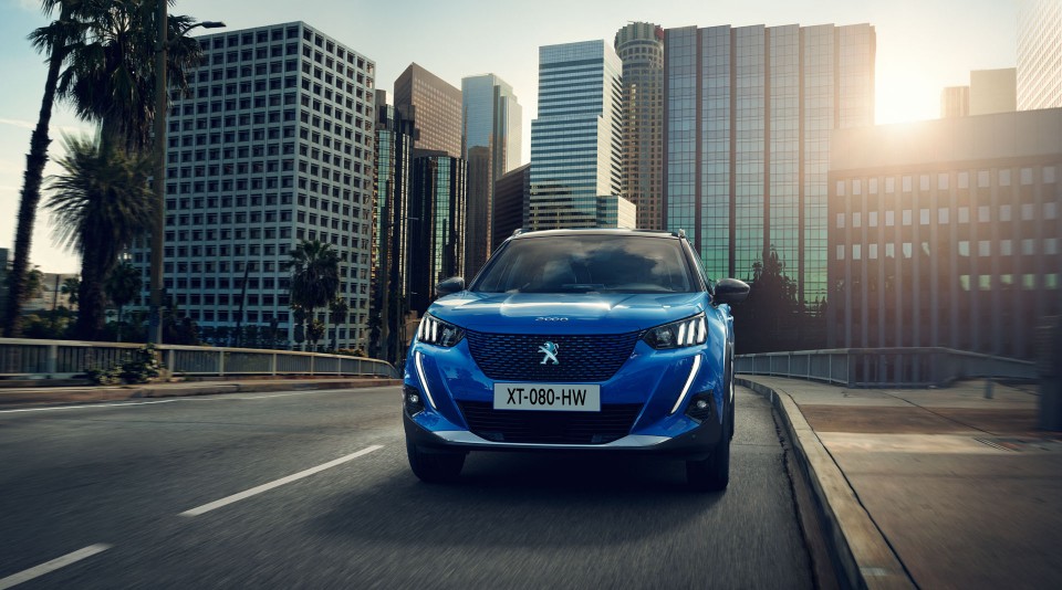 Photo officielle Peugeot e-2008 II GT Electrique (2019)