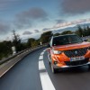 Photo officielle Peugeot 2008 II GT Orange Fusion - Essais press