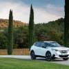 Photo officielle Peugeot e-2008 GT Blanc Nacré - Essais presse