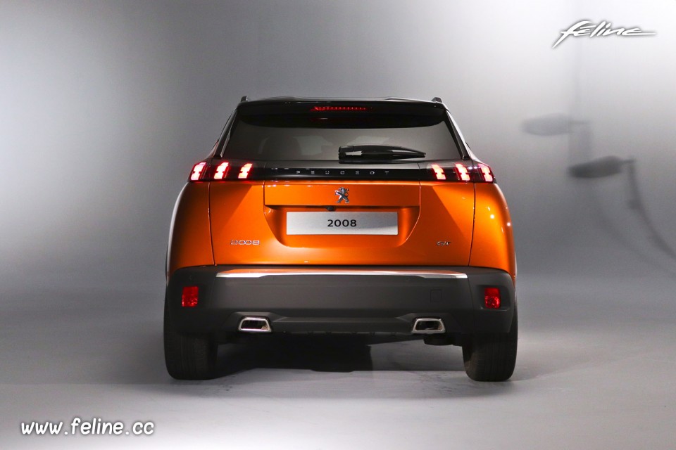 Photo face arrière Peugeot 2008 II GT Orange Fusion (2019)