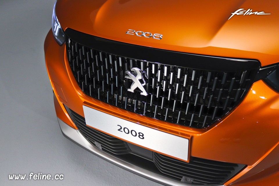 Photo calandre avant Peugeot 2008 II GT Orange Fusion (2019)