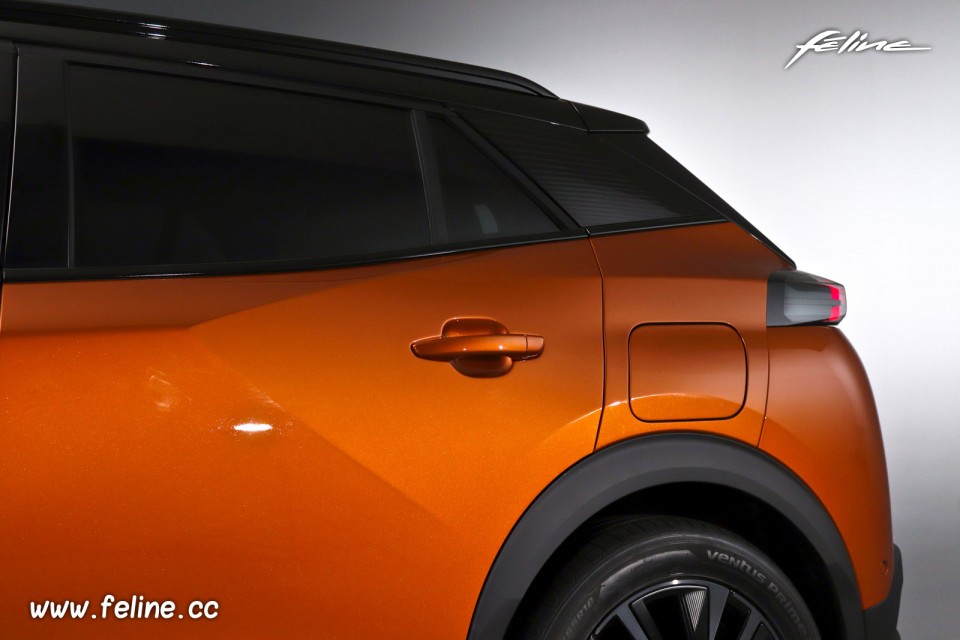 Photo aile arrière Peugeot 2008 II GT Orange Fusion (2019)