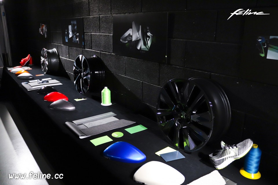 Photo couleurs et matières Peugeot 2008 II (2019)