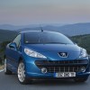 Photo 3/4 avant coupé statique Peugeot 207 CC Bleu Neysha phase 1 (2007) - 1-014