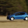 Photo profil dynamique route Peugeot 207 RC Bleu Récife phase 1 (2007) - 1-011