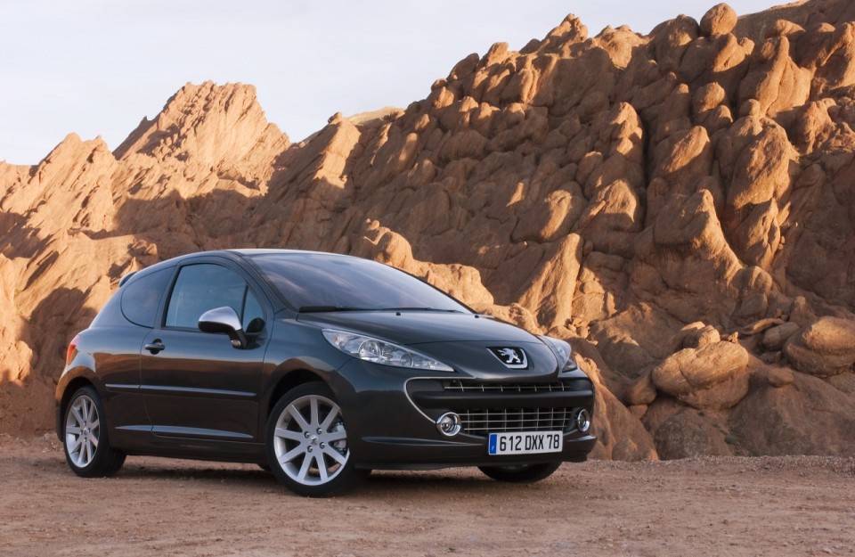 Photo officielle Peugeot 207 RC Gris Shark phase 1 (2007) - 1-015