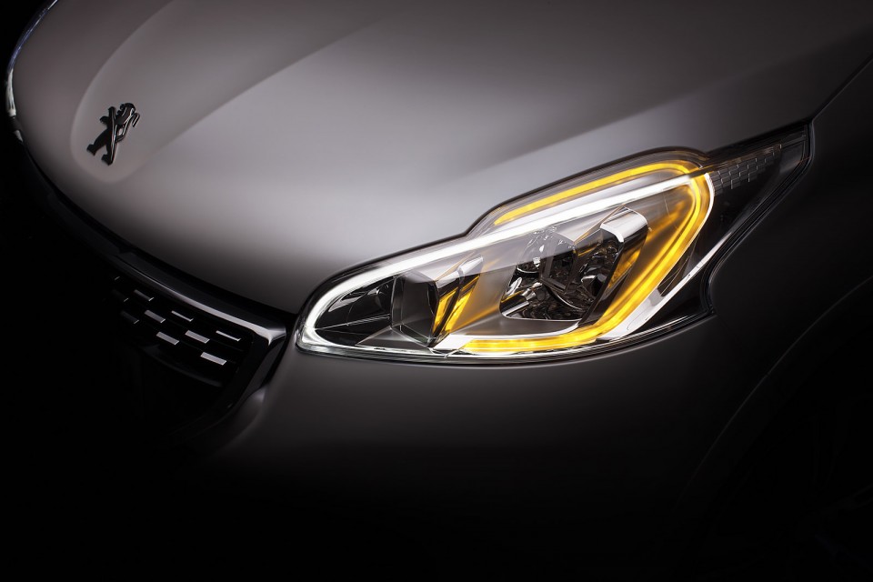 Photo clignotants feux avant premium LED Peugeot 208 GTi I Limited Edition (2013) - 1-023