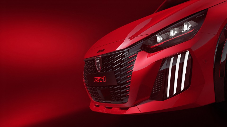 Photo bouclier avant Peugeot e 208 GTi II (2025)