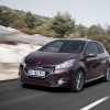 Photo avant dynamique Peugeot 208 XY I Purple Night (2013) - 1-011