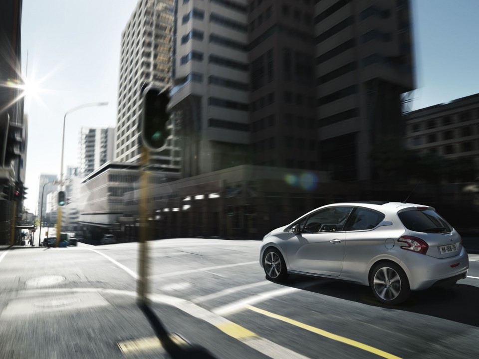 Photo officielle Peugeot 208 I - 1-009