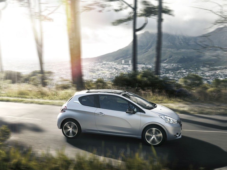 Photo Peugeot 208 I Ice Velvet - 1-010