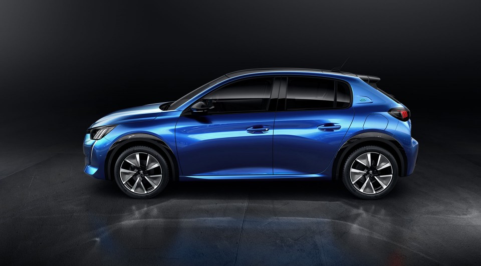 Photo profil (fond noir) Peugeot e-208 II GT (2019)