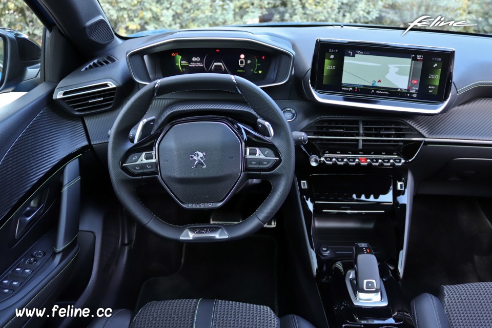 Photo poste de conduite i-Cockpit 3D Peugeot 208 II GT Line (201