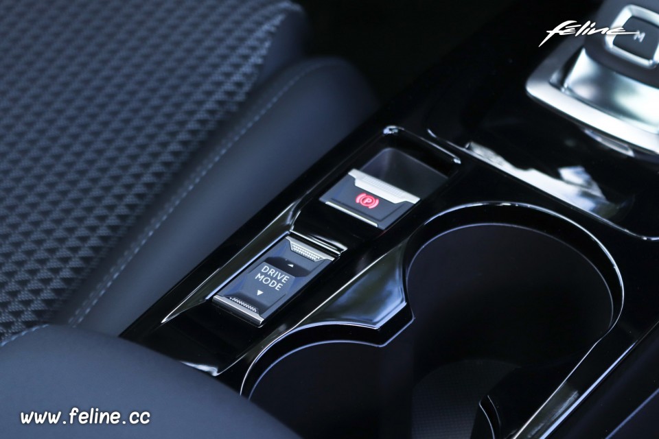Photo bouton sélecteur modes conduite Peugeot 208 II GT Line (2