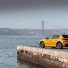 Photo officielle Peugeot 208 II GT Line Jaune Faro - Essais pres