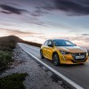 Photo officielle Peugeot 208 II GT Line Jaune Faro - Essais pres