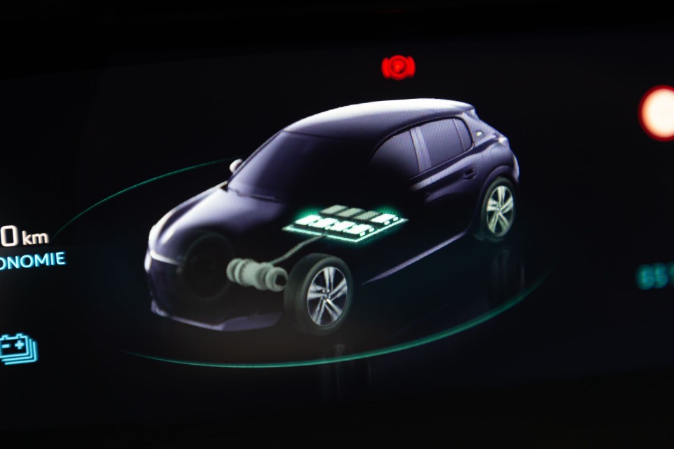 Photo officielle Peugeot e-208 GT Bleu Vertigo - Essais presse 2