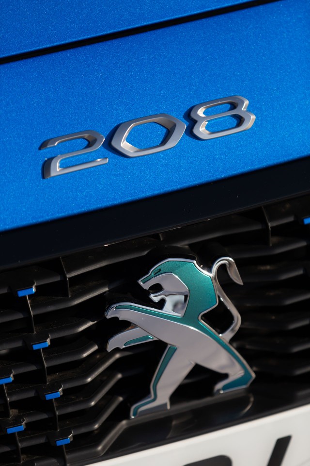 Photo officielle Peugeot e-208 GT Bleu Vertigo - Essais presse 2