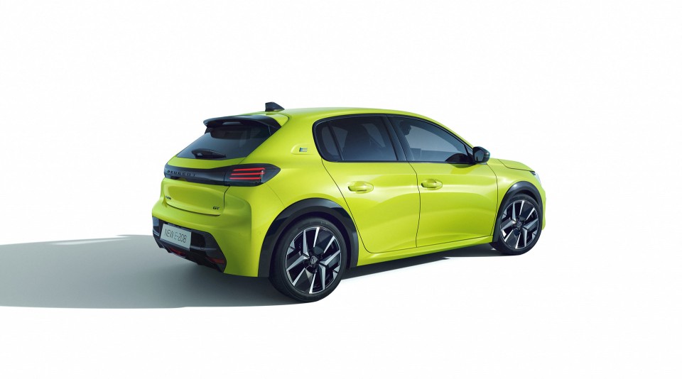 Photo profil fond blanc Peugeot e-208 II restylée (2023)